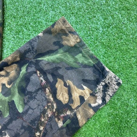Diamond Cut Jeans Mens 36x30 Camo Mossy Oak Straight Leg Distressed Denim - Picture 3 of 7
